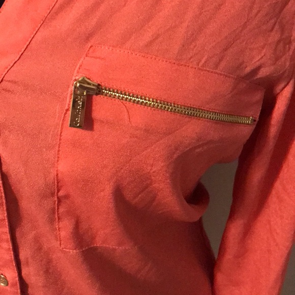 Calvin Klein button down convertible sleeve shirt. - Picture 2 of 4